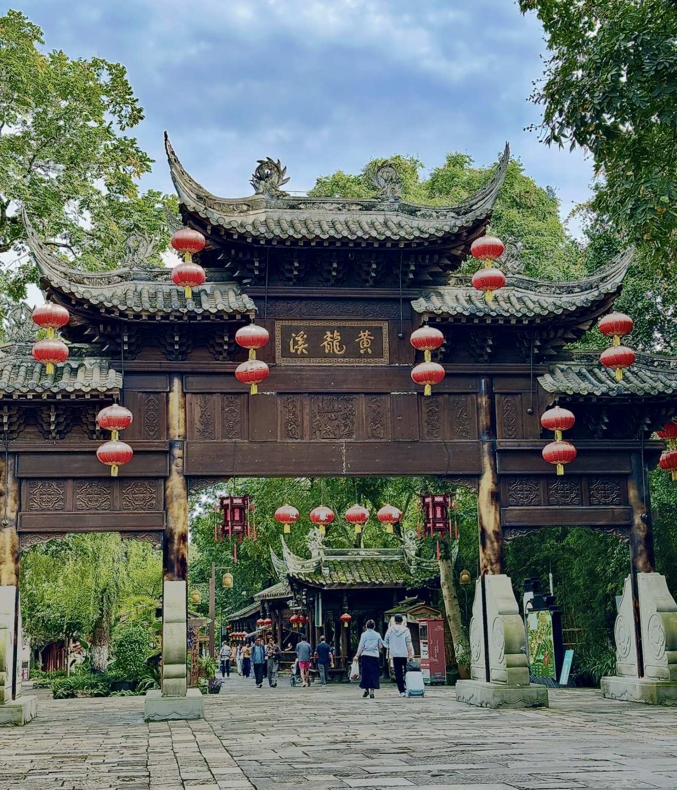 成都黄龙溪4-5约掼蛋，不玩钱，纯娱乐